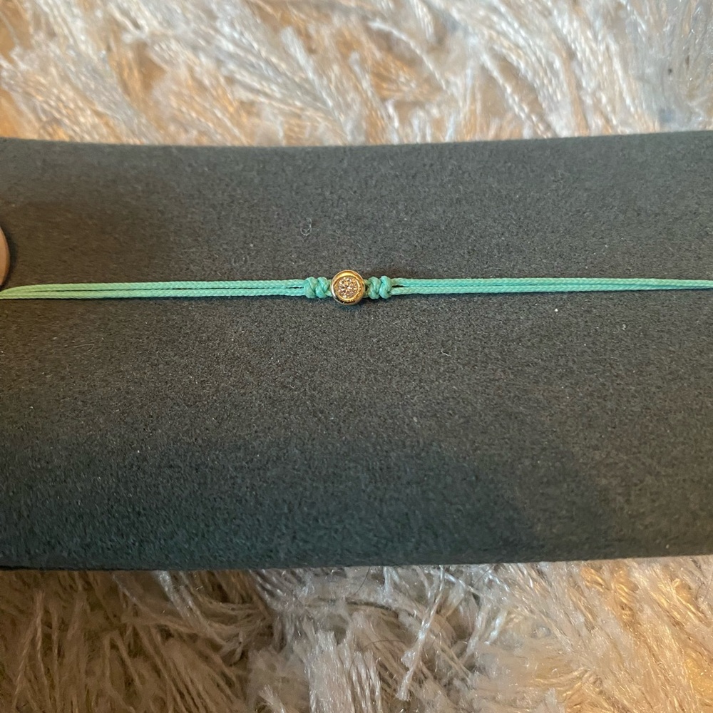 Classic string of love diamond bracelet (mint green)